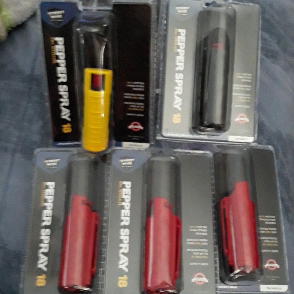 Pepper Spray 18 w/ Safety Lock -Hard Case Keychain